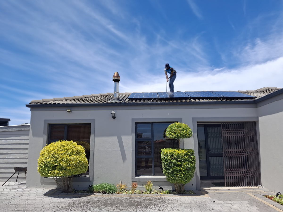 Solar contractor on a roof installation